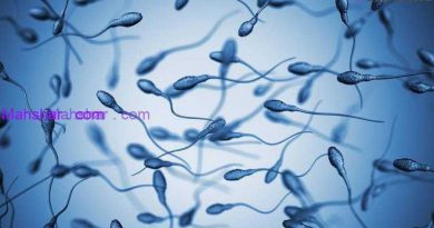 sperm on a blue background 9 قهوه ای شدن رنگ اسپرم به چه دلیل است؟